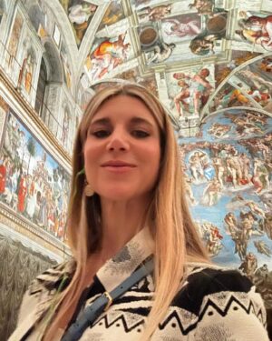 Nicoletta Romanoff Instagram - Honored to have become Patron of the Vatican Museums 🤍
.
Lifetime experience met high expectations ♥️
.
Foto eccezionalmente autorizzate @vaticanmuseums in quanto @vaticanpatrons 🙏