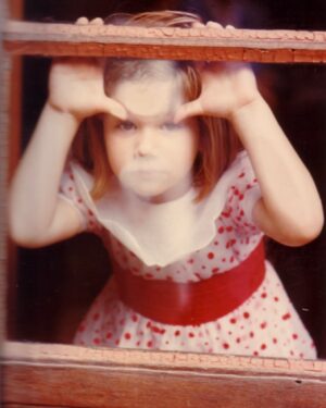 Nicoletta Romanoff Instagram - The first 45 years of childhood are always the hardest 🎉💃🏼🌸🫶🏻♥️🌊☀️💞
.
#birthdaygirl