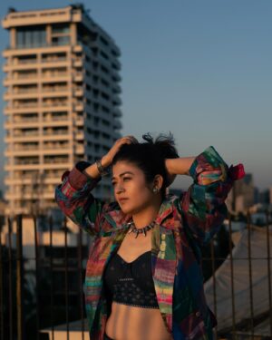 Nidhi Bisht Instagram - 🌞
Maamla Legal Hai | 1 March | only on @netflix_in 

Wearing @capisvirleo @bastoindia @jaypore

Styling team @smitikaur @upasnasingh_official @sanskruta.b 
MUA @muskanguptaaaa_ 

PC @harsh_photogallery
#maamlalegalhaionnetflix #maamlalegalhai #releasingon1stmarch