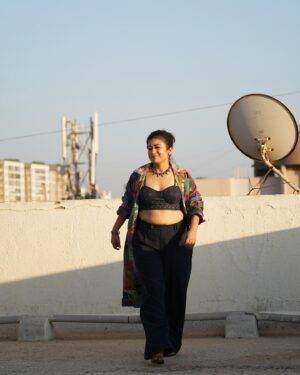 Nidhi Bisht Instagram - Grateful for the immense love showered on Maamla Legal Hai ❤️❤️❤️ Now streaming on Netflix! 

Wearing @capisvirleo @bastoindia @jaypore

Styling team @smitikaur @upasnasingh_official @sanskruta.b 

#maamlalegalhaionnetflix #maamlalegalhai #MLH #poshampapictures #sujata #Didi