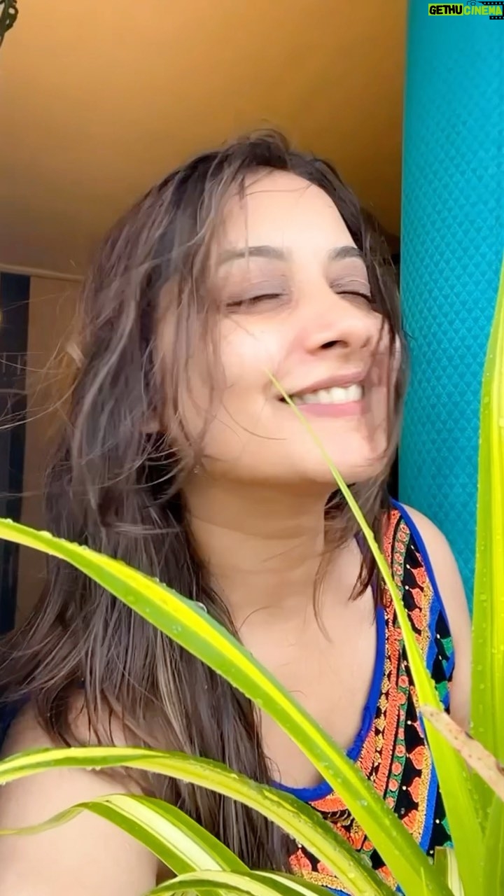 Nidhi Uttam Instagram - Khidki…..🕊️🪟🌻 Penned by @themohitpathak ✨