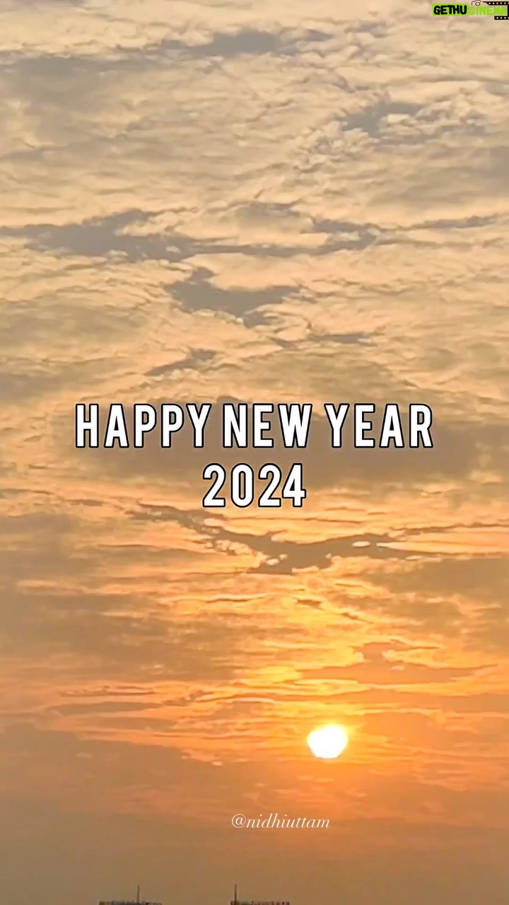Nidhi Uttam Instagram - Gratitude post 2023 ☀️ Every morning , I have been recording the sunrises throughout the year! It gave me constant hope ,helped me to reflect at myself & great energy throughout the year. It inspired me to rise up every morning against all odds as a ritual & witness this ‘miracle’ every morning🌤️ Sharing few of them here as we say goodbye to 2023! Thanks for all the life lessons, lows & highs & all the memories which this year gave me!♥️ Thanks to each & every person who stood by me , inspired me & loved me🥰🫶🏼 Thanks to the endless failures which have made me more strong & ready to face them in 2024✨ Thanks to my family & friends for always cheering me up through thick & thin🫶🏼 May 2024 bring loads of love, prosperity , abundance & great health in our lives😇 HAPPY NEW YEAR 2024✨🥳 #goodbye2023 #gratitudepost #happynewyear2024