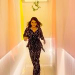 Nidhi Uttam Instagram - Bidding adieu to the precious moments of ‘ 2023 ‘, with a heart full of gratitude for its lessons and melodies. 🫶🏼 Now, as the horizon of 2024 beckons, I step forward with hope, weaving dreams into its unfolding canvas, ready to pen a new chapter of ‘ME’♥️ #thankyou2023 #gratitude #gratitudeingoodbye #NewChapter2024 #journeyofdreams #highs #lows