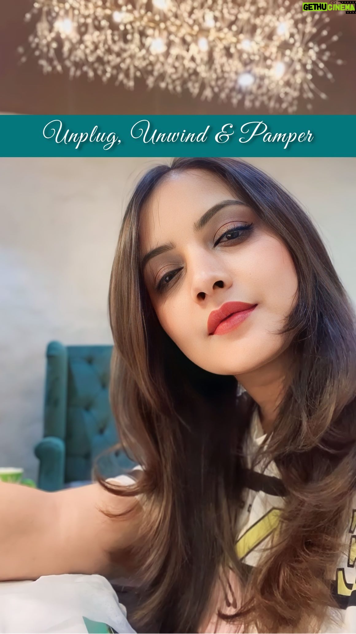 Nidhi Uttam Instagram - Unplug, unwind, and pamper. Because self-love is the best love. ✨ Spent the day at @ten.mumbai pampering myself!🧖♀️💅 Hair spa & nails by @curly_hairbae_1 @nehakanojia_hairstyles PR- @matsya_media #pamperyourself #selfcaregoals #metimeessentials #nidhiuttam #gelxnails