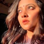Nidhi Uttam Instagram – Golden hour glow , let it show✨ ~sunkissed