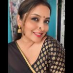 Nidhi Uttam Instagram - Embracing the divine hues of Durga Puja, getting ready to celebrate the joy of traditions and togetherness! 🌸🕉️ #DurgaPujaVibes #TraditionalElegance #festivejoy #traditional #festivity #nidhiuttam