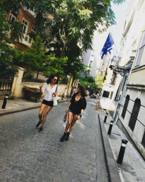 Nihal Yalçın Instagram - 📸 @melocum