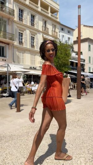 Nika King Instagram - In these Cannes streets 🇫🇷 
Outfit @daphnevalentedesigns 
Stylist @ilaria_de_plano
📷 @honeyy_robinsonn 
. 
#followthefunny #followthefashion #nikaking #rebelgirl #hbo #euphoria #firstlady #possumtrot #euphoricfaith
