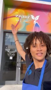 Nika King Instagram - I’m done with Hollyweird. I’m now reppin’ for Blue Tree Cafe 🌱 . #restaurants #restaurateur #boss #vegan #vegansoulfood #veganlife #foodie #love #govegan #vegansofig #healthy #life #sagaftra #actor #euphoria #zendaya #hbo #sydneysweeney #tomholland #jacobelordi #maddyperez #hunterschafer #natejacobs #alexademie #rue #ruebennett #ruemamawildin