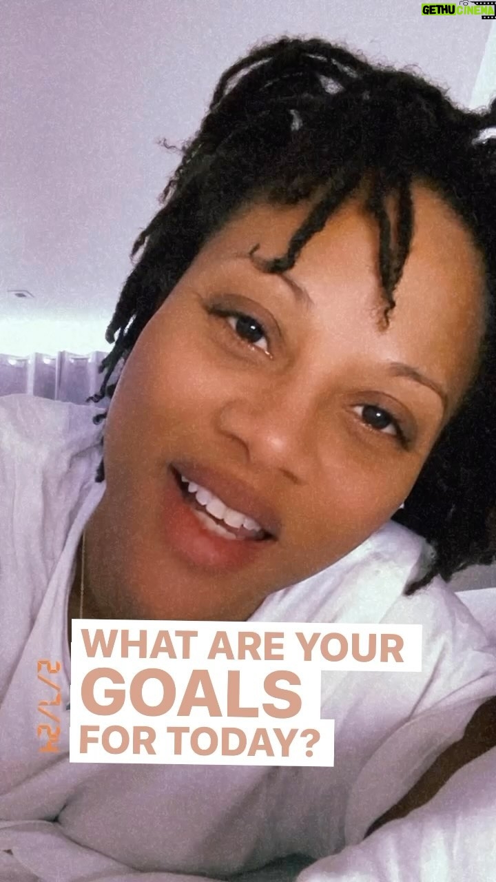 Nika King Instagram - What are your first goals when you wake up? 📍drink water 📍thank yeshua 📍read a scripture