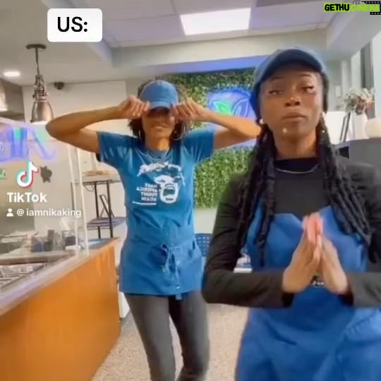 Nika King - 647 Likes - Right before closing, we gon’ get it in. See y’all next week!!
.
#bluetreecafe #vegan #vegansoulfood #ruemamawildin #auntieneneh
