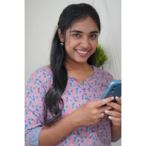 Nikhila Sankar Instagram - Recent addiction 💜🖤
My besht fraannd's song @samyukthaviswanathan