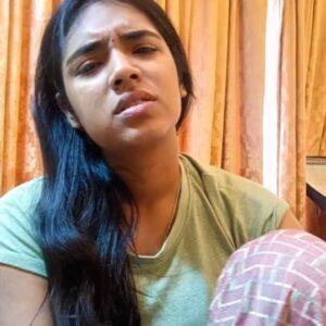 Nikhila Sankar Instagram - Loving this!🔥💯😂
.
.
.
.
.
.
#reelstamil #reelsexplore #instagood #viral #beyou #funny #trendingreels #reelitfeelit #relatable #trending #foryou #reellife #videooftheday #instagramreels #tamilcomedy #tamilmovie #solvathellamunmai