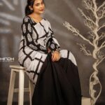 Nikhila Sankar Instagram - Black & White 🤍 PC: @jaihindh_photography MUA: @shami_s_makeover Outfit: @ohsenorita_clothing