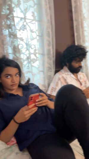 Nikhila Sankar Instagram - Life is waiting. ❤️💫

Actors life from the sets of #lover 

#lovermovie #actorslife #truelover #shootingspot🎥 #madhanwanders #loveronhotstar