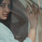 Nikkesha Rangwala Instagram – If you could be paid to travel, would you ever come home ? 💙
Location @theblue_bella 
Photography @clickkaari 
Stylist @iamjinisaab 
Makeup @hnmbysnehal