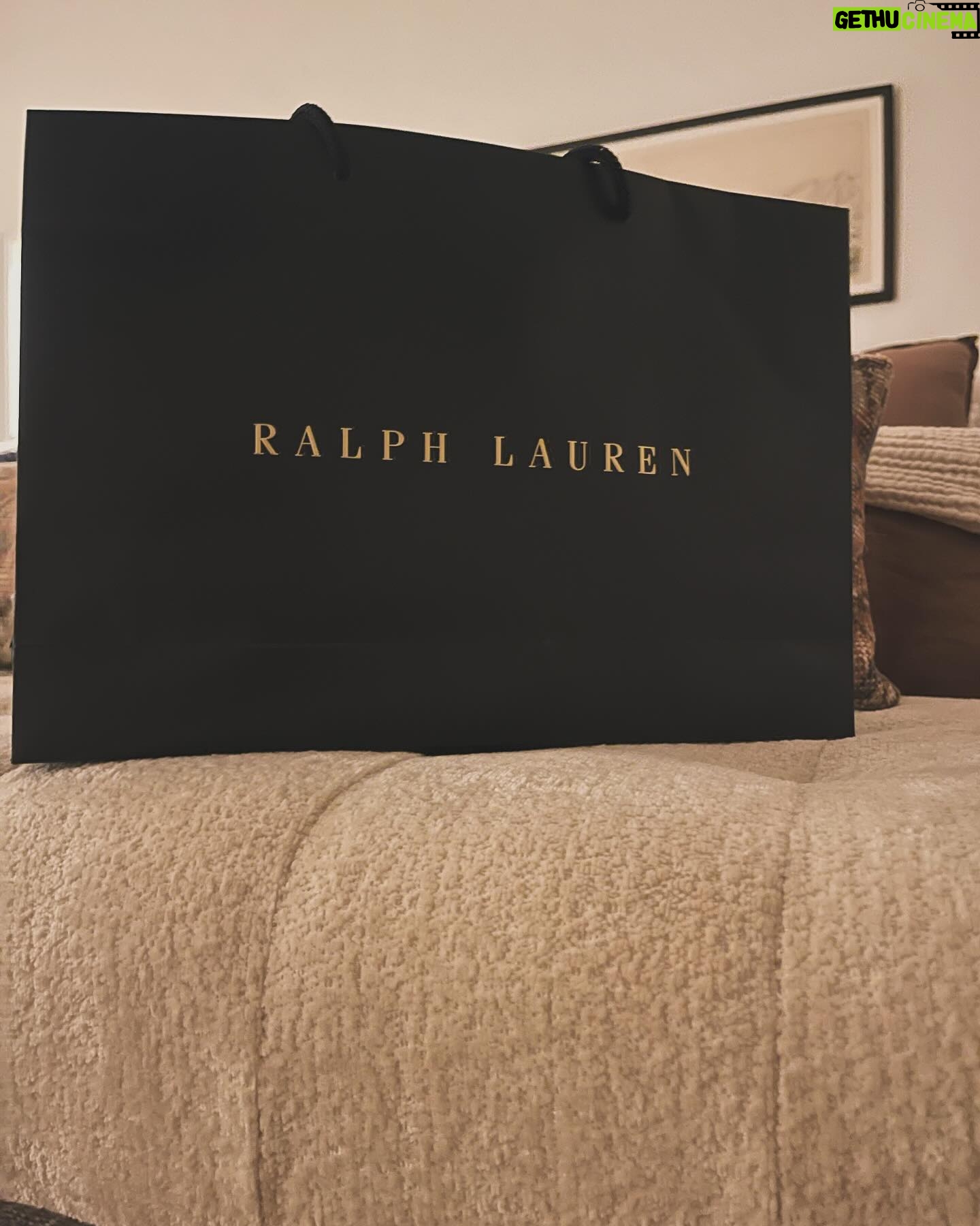 Nikki DeLoach Instagram - CHLA x RAPLH LAUREN Thank you so much @ralphlauren for helping us Make March Matter on behalf of all the kids, parents, doctors, nurses and staff at Children’s Hospital of Los Angeles. ❤️ #chla #makemarchmatter #ralphlauren #giveback #march #shopforacause #healthcare #community #losangeles