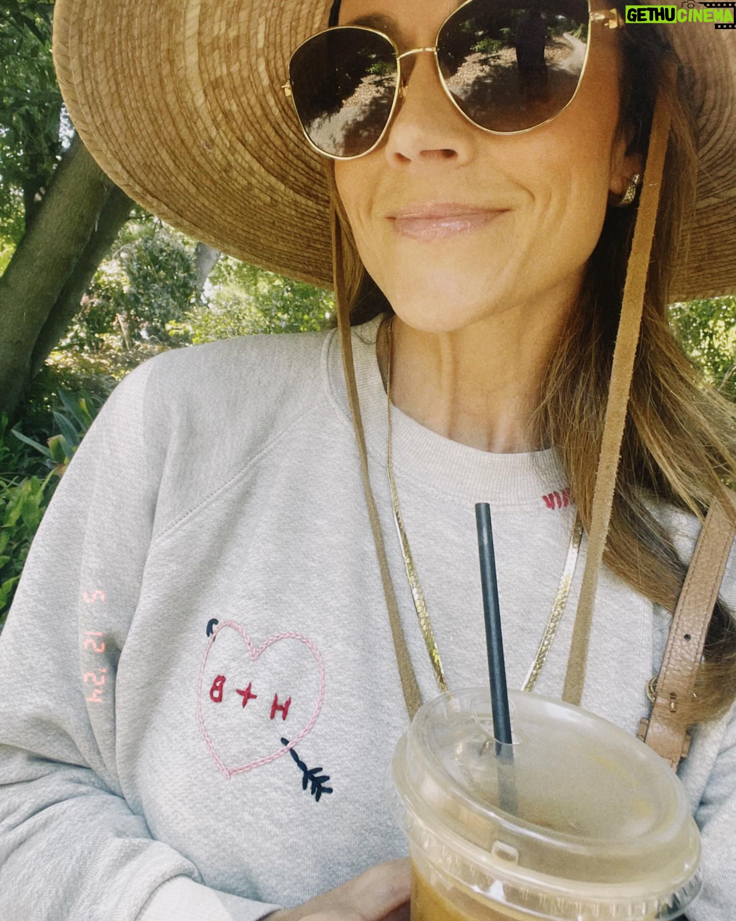 Nikki DeLoach Instagram - Hugs, kisses, iced coffee. Kicks made by a heart warrior named Hailey. A long walk through gorgeous gardens and a sweatshirt embroidered with a B H. There’s nothing little about the little things. ❤️