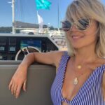 Nikki Osborne Instagram - I bloody love boats. I’m doing all of this work so I can buy a boat and take off into the sunset and never make a joke again!! Who’s with me??!! @sanctuarycoveboatshow? May 23-26. I’m giving the VIP experience a go this time. I’ll be fancy as. #sanctuarycoveboatshow #boat #yacht