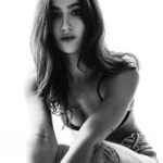 Nikohl Boosheri Instagram - ▫️▪️▫️