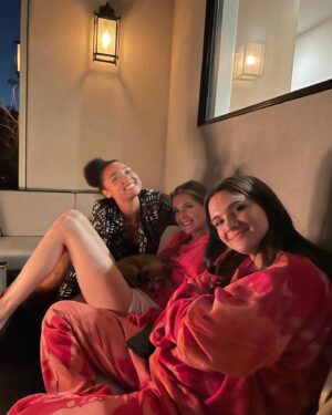 Nikohl Boosheri Instagram - “Hey LA, I’ve been back” photo dump 🧡
