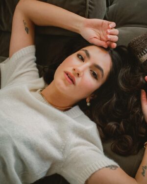 Nikohl Boosheri Instagram - I have to admit, quarantining has not been as difficult as I expected. I have found a way to enjoy the quiet and solitude as I watch the snow fall on this beautiful city.  That being said, looking through these photos we took with @avery.jpeg before I left has me missing home already. There is something comforting in that, that there is no place like home 🤍