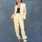 Nikohl Boosheri Instagram - 🤍🦪 Photographed by @kelsey_hale Lighting by @tutuleeco Glam by @jentioseco & @thesophiaporter Styled by @nataliehoseltonstyle