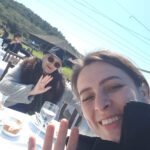 Nil Günal Instagram – Ülkemiz için, hepimiz için mutlu bayramlar 🍭🍬🍫 Sevdiklerimizle, gönlümüzce, doyasıya, neşe dolu bayramlar geçirmemiz dileğiyle… Tüm hayatımız bayramlar gibi olsun inşallah 😊🙏