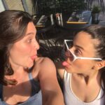 Nil Günal Instagram - Ülkemiz için, hepimiz için mutlu bayramlar 🍭🍬🍫 Sevdiklerimizle, gönlümüzce, doyasıya, neşe dolu bayramlar geçirmemiz dileğiyle... Tüm hayatımız bayramlar gibi olsun inşallah 😊🙏