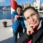 Nil Günal Instagram – Kendimizi şaşırttığımız dopdolu, sıcacık, renkli, capcanlı bir yıl olsun 🙏🎊 Herkese sağlık, sevgi, hoşgörü, iç huzur, başarı dilerim🙏 Sevdiklerimiz yanımızda ve sağlıklı olsunlar yeter. 🙏 En büyük zenginlik bu bence 💕 Rabbimin yarattığı her canlı özel ve önemlidir. Onları sevmemiz ve korumamız gerekir, umarım bunu hatırladığımız bir yıl olur. Tabiikiiiii bir ömür boyu SANAT. Sanatsız yaşamayalım 🙏🙏💕💕🙋🎆🎊🎇🎉 Sevgiler.. MUTLU  YILLARRRRR 🔔 🔔 🔔 🎊🎇🎉🎆🎇🎉🎊🎆🙋🙋
