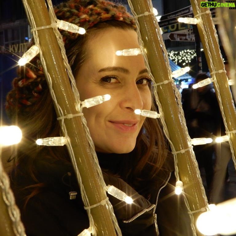 Nil Günal Instagram - Bir zaman,bir yerlerde, sevdiğimin gözünden. Bugün onun doğum günü, iyiki doğdu, iyiki hayat bizi buluşturdu.🙏🏻 Nice sağlıklı, güzel günlerimiz olsun. Sen hep böyle güzel fotoğraflar çek, ben sana hep böyle bakayım 🥰💕🙏🏻 @keremcakiroglu #4AralıkKeremdoğdu🥰