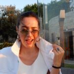 Nil Günal Instagram – Yooo .. Ne mimiği ??!! 🤪 #beyaz #datça #sunset #enjoy 🌾