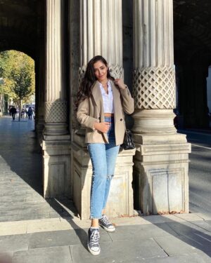 Nila Fırat Instagram - Kafanızı karıştırmak istemem ama dünün #tbt ‘si bugünün #tb ‘si 🙃