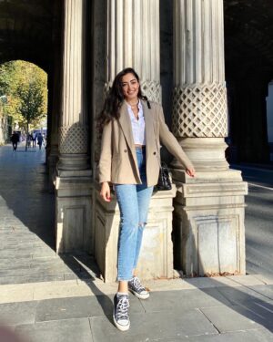 Nila Fırat Instagram - Kafanızı karıştırmak istemem ama dünün #tbt ‘si bugünün #tb ‘si 🙃