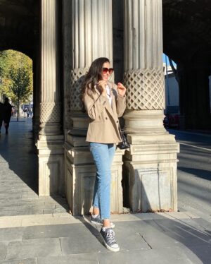 Nila Fırat Instagram - Kafanızı karıştırmak istemem ama dünün #tbt ‘si bugünün #tb ‘si 🙃