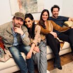 Nilam Farooq Instagram – Die neue und letzte Staffel JERKS mit den Wahnsinnigen ist raus. Ich durfte auch ein bisschen mit wahnsinnig sein. Habt ihr schon reingeschaut? 🤪