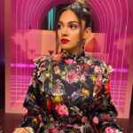 Nilam Farooq Instagram - Gestern gabs wieder n Ticket für die Frusthansa. Und eigentlich gibt es damit nur noch zwei richtige Chancen. Halbzeit!!! #WSMDS