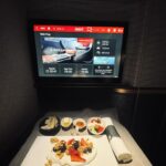 Nilam Farooq Instagram - Anzeige | Verdiente Auszeit von einfach allem in 3, 2, 1 - mit magischem Tagestrip nach Istanbul und always first choice @turkishairlines - final destination: Kapstadt. Gefühlt war mein ganzer Feed letzte Woche noch hier. Mein letztes Mal ist 8 Jahre her und ich freue mich einfach auf Kopf frei und Fernweh stillen. 🤍