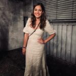 Nilam Farooq Instagram - Sach ma kurz, is der Sommer nu echt vorbei? Weil dann brauch ich das Bügeleisen jetzt auch nicht mehr rauskramen…