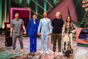 Nilam Farooq Instagram - Hell yeah!!!! „WER STIEHLT NILAM FAROOQ DIE SHOW?!“ - nächsten dienstag, 20.15h pro7 🙈🙈😅🥹🥹💯💯🥳🥳🥳🙌🏼🙌🏼✨✨✨♥️♥️🤩🤩🤩👸🏻👸🏻