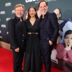 Nilam Farooq Instagram - Photodump. Das war so schön!!! Premieren in Köln und Berlin zu „Eingeschlossene Gesellschaft“ (Filmstart 14.4.) mit diesem unfassbaren Ensemble, für das ich sehr dankbar bin. 💚 - Glam by @_iman.eghbali_ mit @yslbeauty und @ghdhairde // Grüner Anzug @etro // Kleid @jonathansimkhai beides via @mytheresa.com // photo credit @andreas.rentz und @hinzgucker - und jetzt ab ins Kino, also nächste Woche!!!