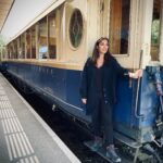 Nilam Farooq Instagram - anzeige Swiss photo dump 🇨🇭 1-3 Nostalgie Zug gefahren 🤩 4-5 Blumen bei schönster Wanderung gepflückt 💐 6-7 Glacier-Express genossen 🛤 Ihr findet jetzt auch ein Schweiz Highlight vom Trip auf meinem Profil, wo ihr quasi nochmal mitreisen könnt. Schon gesehen? :) #VERLIEBTindieSCHWEIZ