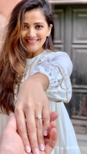 Nimisha Mehta Instagram - As cliched as it sounds, Venezia truly is the most romantic and magical place in this world! ✨❣️ #Venezia #RomanticGetaway #Engaged #loveofmylife