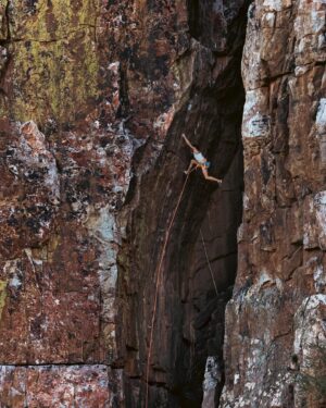 Nina Caprez Instagram - It’s Saturday night! Hope you’re having a good weekend.
To celebrate these early spring temps here in Europe, I share some top climbing moments during our recent trip to Morocco. Enjoy this magic selection by @jeremy_bernard_photography 

@andreabasecamp @arcteryx @petzl_official @scarpaspa @hydroflask @julbo_eyewear