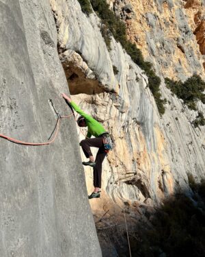 Nina Caprez Instagram - “Via Mathis” 350m/7c ✅ 
So on our really last day we decided to try something hard (since @pauline.mhe climbed all the previous routes in her crocs).
Via Mathis seemed to be the prefect challenge! I was lucky to make a no fall ascent of those 13 amazing pitches. @pauline.mhe struggled in the 7c where it comes down to jam properly in the crack crux.
I feel super lucky that I met this passionate rock climber. When we’re together, I feel like back in my 20ies!

Merci @pauline.mhe for that fun week full of rock climbing ❤️

@arcteryx @petzl_official @scarpaspa @totemmt