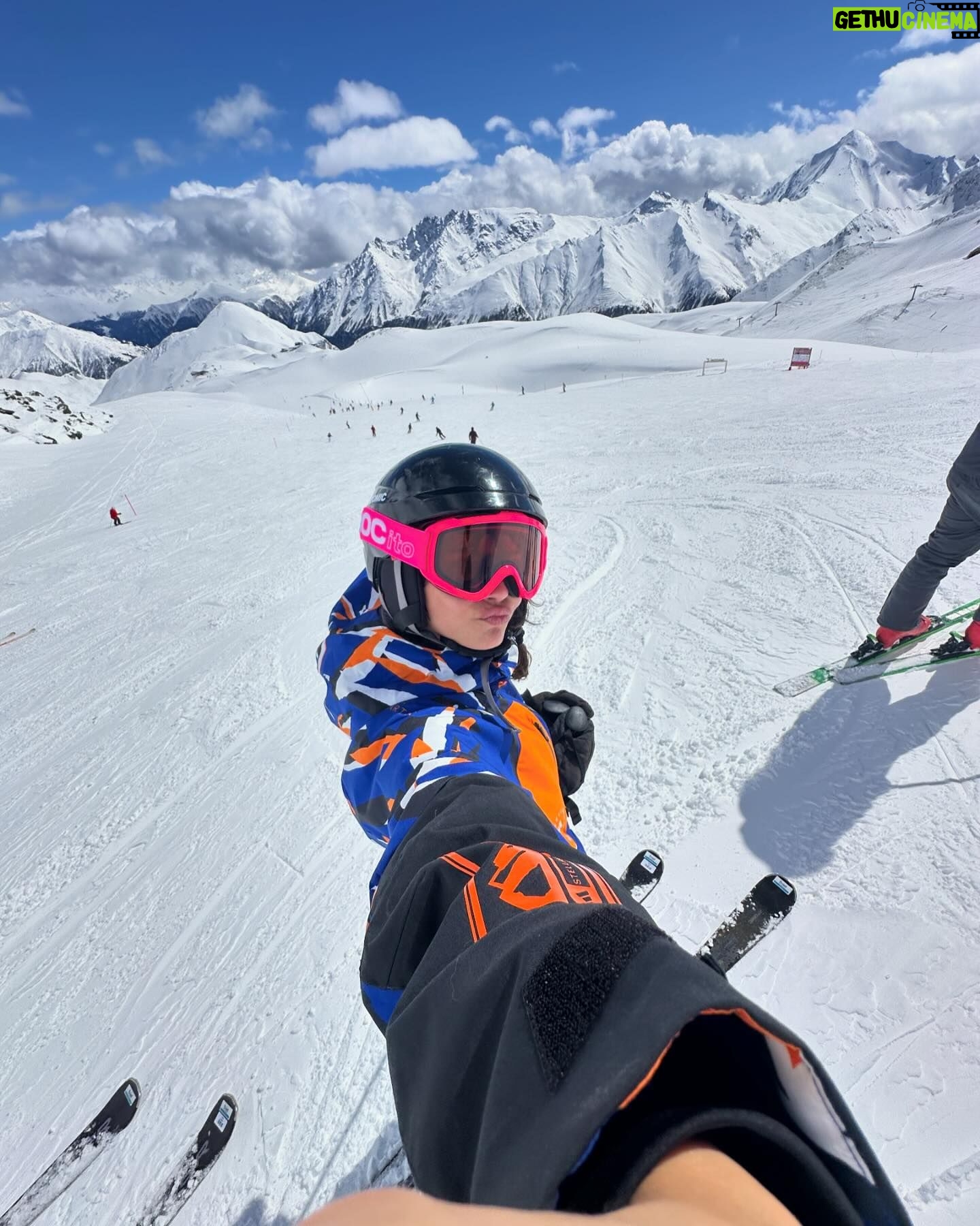 Nina Kaiser Instagram - ISCHGLaub ich will heut nicht mehr gehen. Danke @ischgl_com es war ja sehr schön❤️