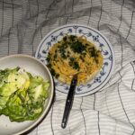 Nina Kaiser Instagram - Ja hallo ich bins lasst mich doch im bett meine pasta essen
