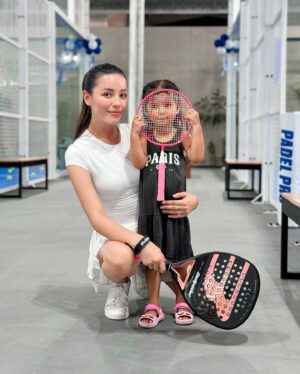 Nina Kozok Instagram - Who’s still playing tennis these days?