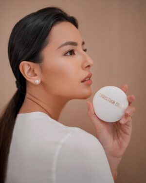 Nina Kozok Instagram - A new trio to adore, J’adores Les Adorables. Their nourishing hand and décolleté cream infused with Jasmine wax and cotton nectar for a hydrating and fragrant cream. Their indulgent shower gel infused with jasmine extract leaves the skin silky and lightly scented. Lastly, their comforting body milk composed of 92% natural origin ingredients hydrates and nourishes the skin.

www.dior.com/en_id/beauty
#JadoreDior
@diorbeauty @diorbeautylovers