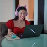 Nina Kozok Instagram – Guys kenalin laptopku, Asus ROG Zephyrus G14 yang bertenaga AMD Ryzen™️ 7 8845HS Processor yang #BeneranCepat. Bikin betah ngegame seharian karena gak pernah nge-lag. Prosesornya yang canggih ini bikin laptopnya juga punya baterai yang awet dan tetap stabil meski tanpa dicolok charger. Pokoknya #BeneranBisa ngegame dengan nyaman di mana aja. Apalagi laptopnya udah punya layar OLED dengan refresh rate 120Hz yang bersertifikasi Pantone, main game jadi makin seru deh…

Prosesor ini juga terintegrasi dengan Chip AI Engine yang bisa bikin akses software atau aplikasi berbasis AI dengan proses yang mudah dan cepat. Jadi terus produktif dimanapun dan kapanpun deh.

AMD lagi banyak promo nih, cek di sini ya https://www.tokopedia.com/discovery/amd

#AMDRyzen #RyzenAI #Ryzen7000